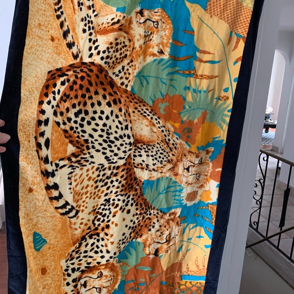 2  vintage beach towels approximately 30x56 NWOT leopard print 100% cotton - Picture 3 of 12